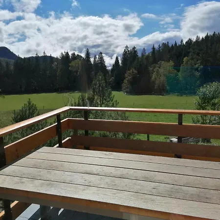 Karavanke Mountain Hut Nyaraló Jesenice