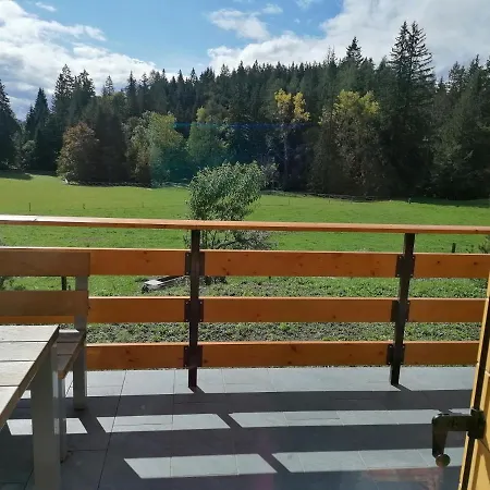 Karavanke Mountain Hut Nyaraló